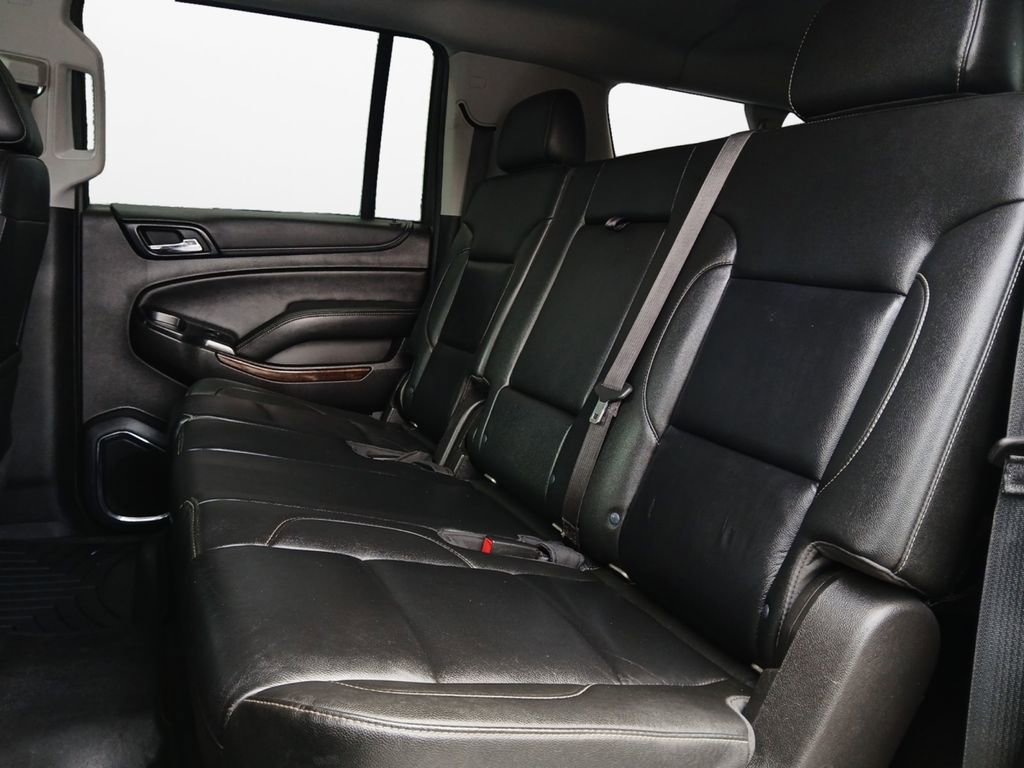 Used 2018 Chevrolet Suburban LT RWD image 22