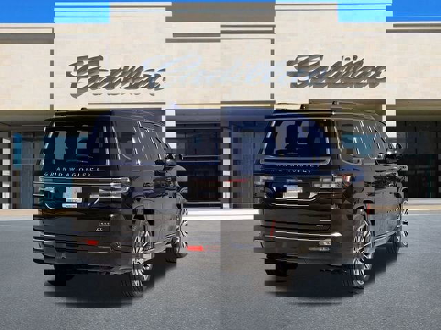 Used 2024 Jeep Grand Wagoneer Series III image 3