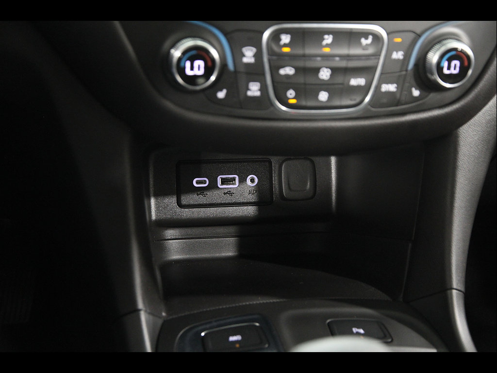 Used 2024 Chevrolet Equinox LT AWD/4WD image 15