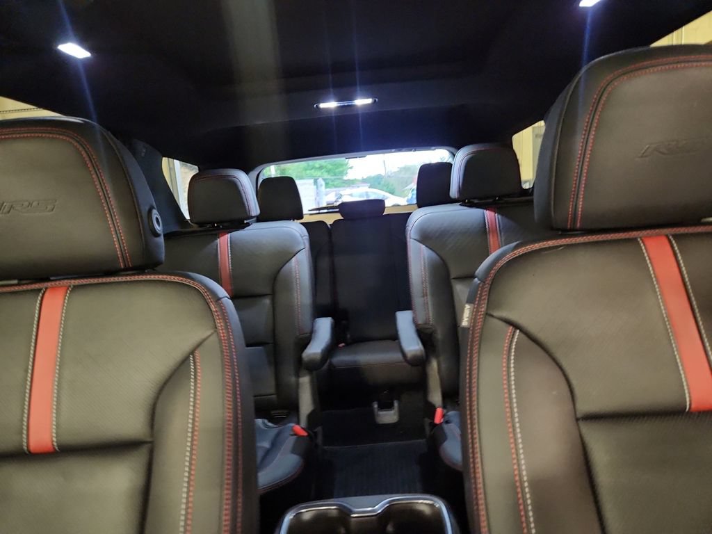 Certified 2025 Chevrolet Traverse RS AWD/4WD image 35