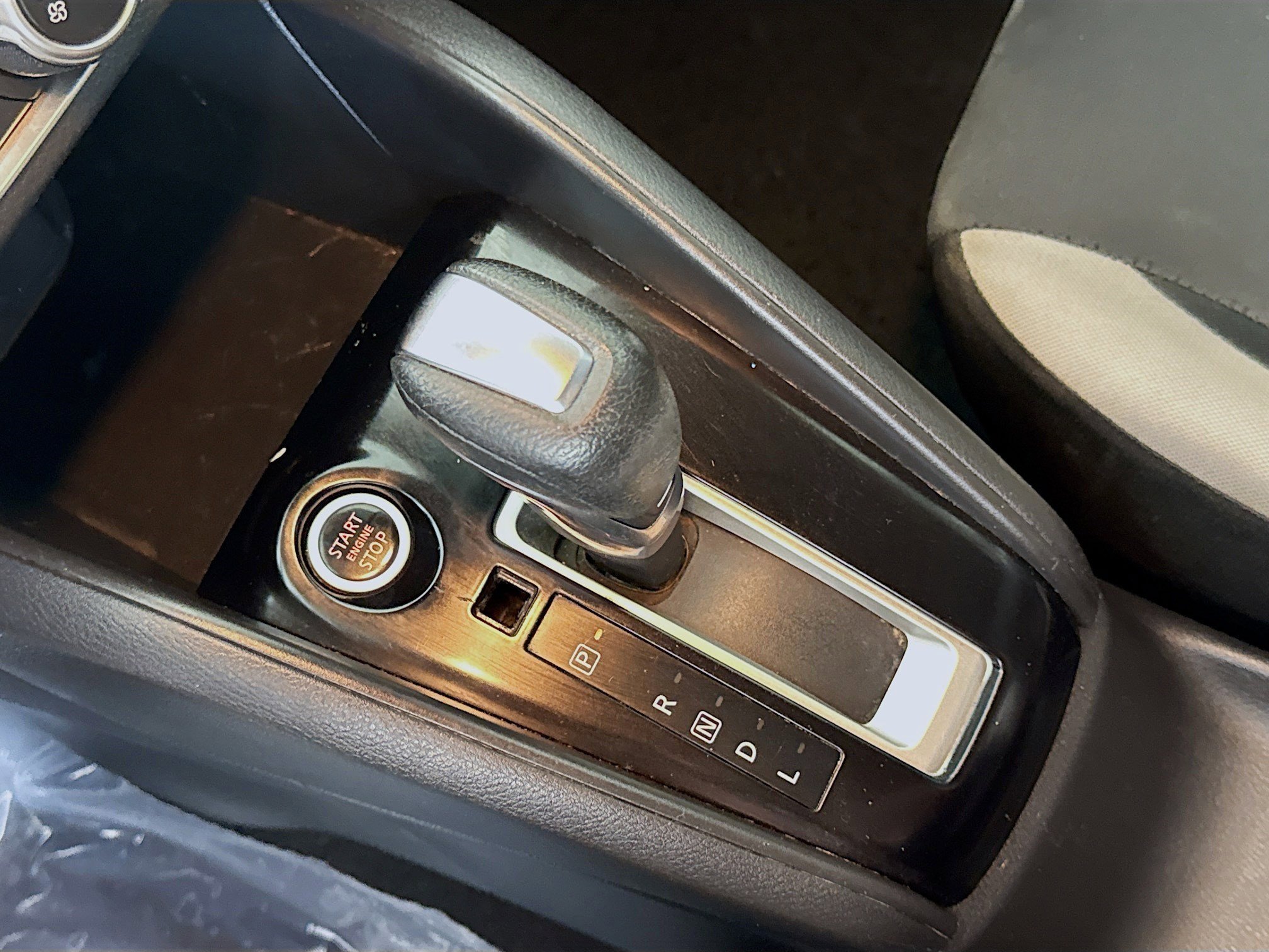 Used 2020 Nissan Versa SV image 20