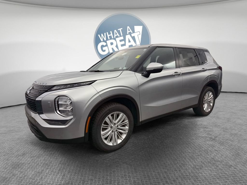 Used 2024 Mitsubishi Outlander ES image 8