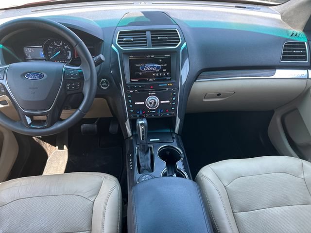 Used 2016 Ford Explorer Limited w/ Equipment Group 301A AWD/4WD image 23