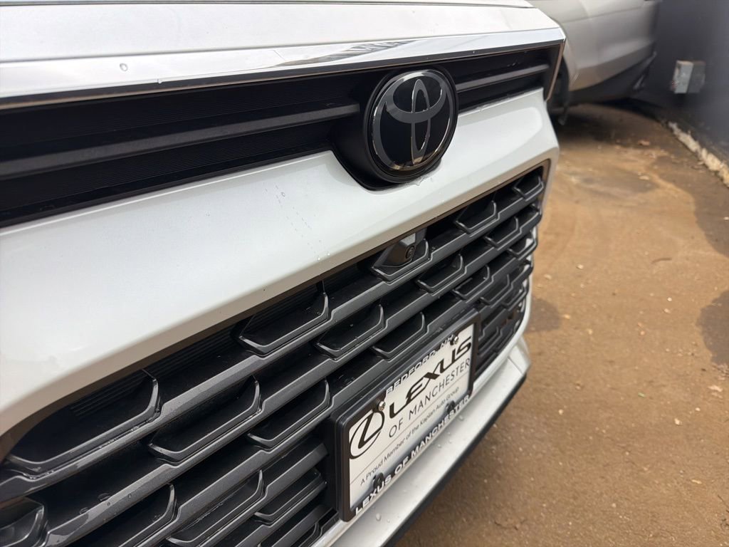 Used 2024 Toyota Grand Highlander AWD Hybrid image 37