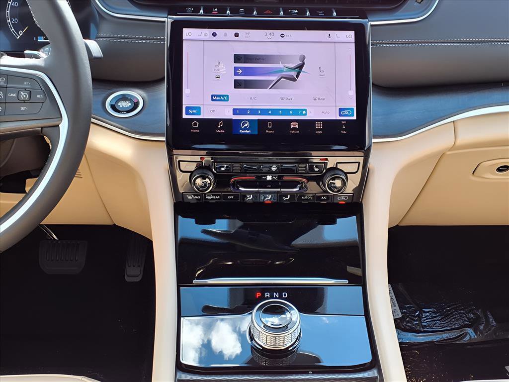 New 2025 Jeep Grand Cherokee Limited image 26