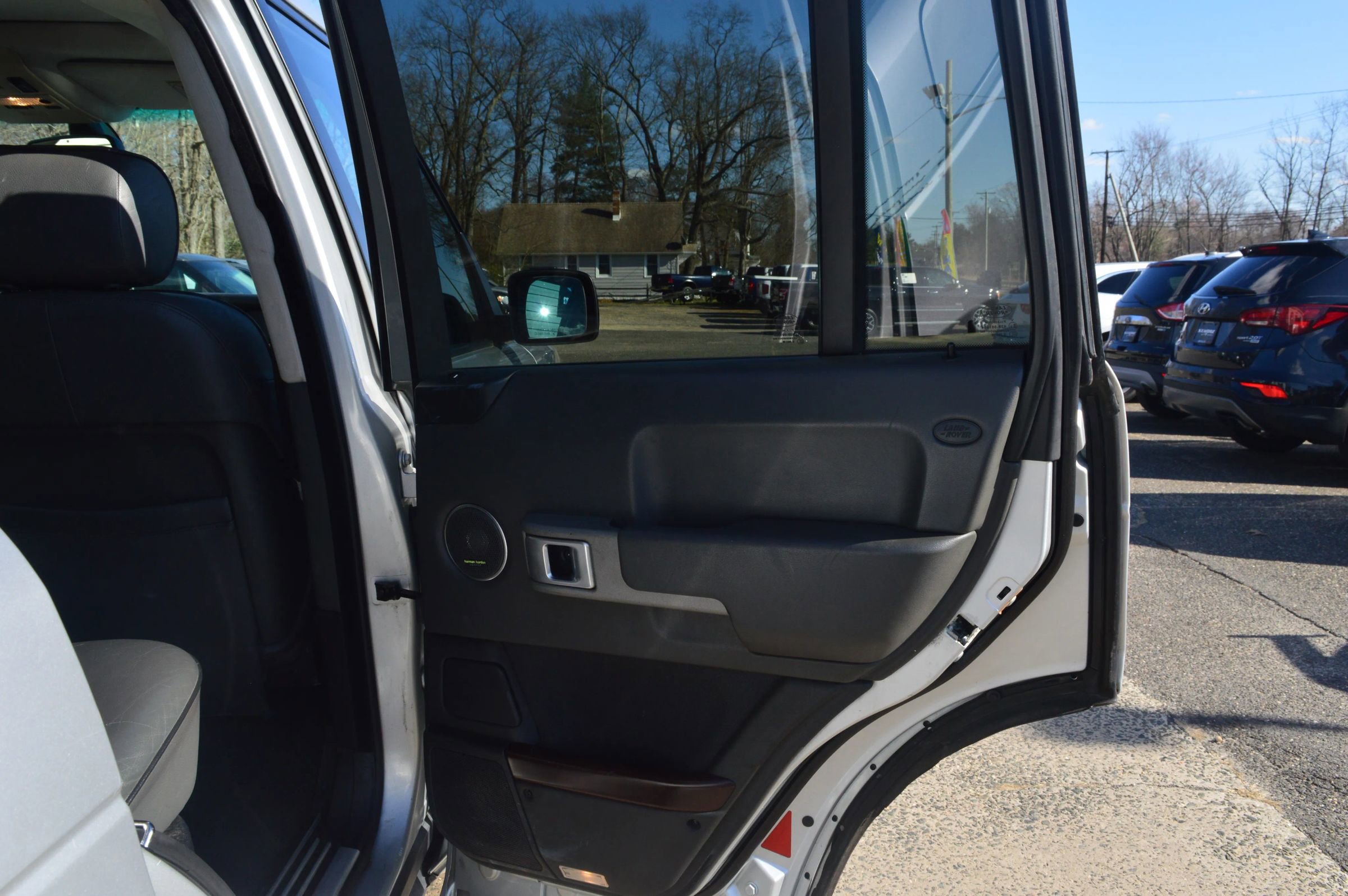 Used 2006 Land Rover Range Rover HSE image 24