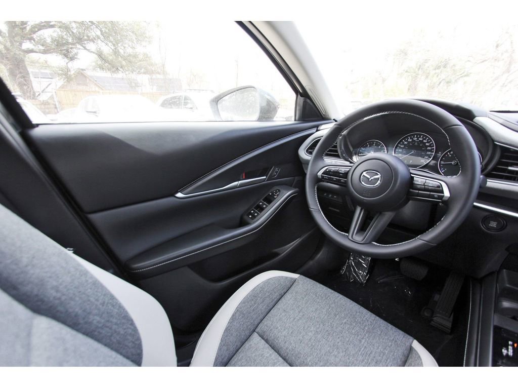 New 2026 MAZDA CX-30 Aire Edition image 6