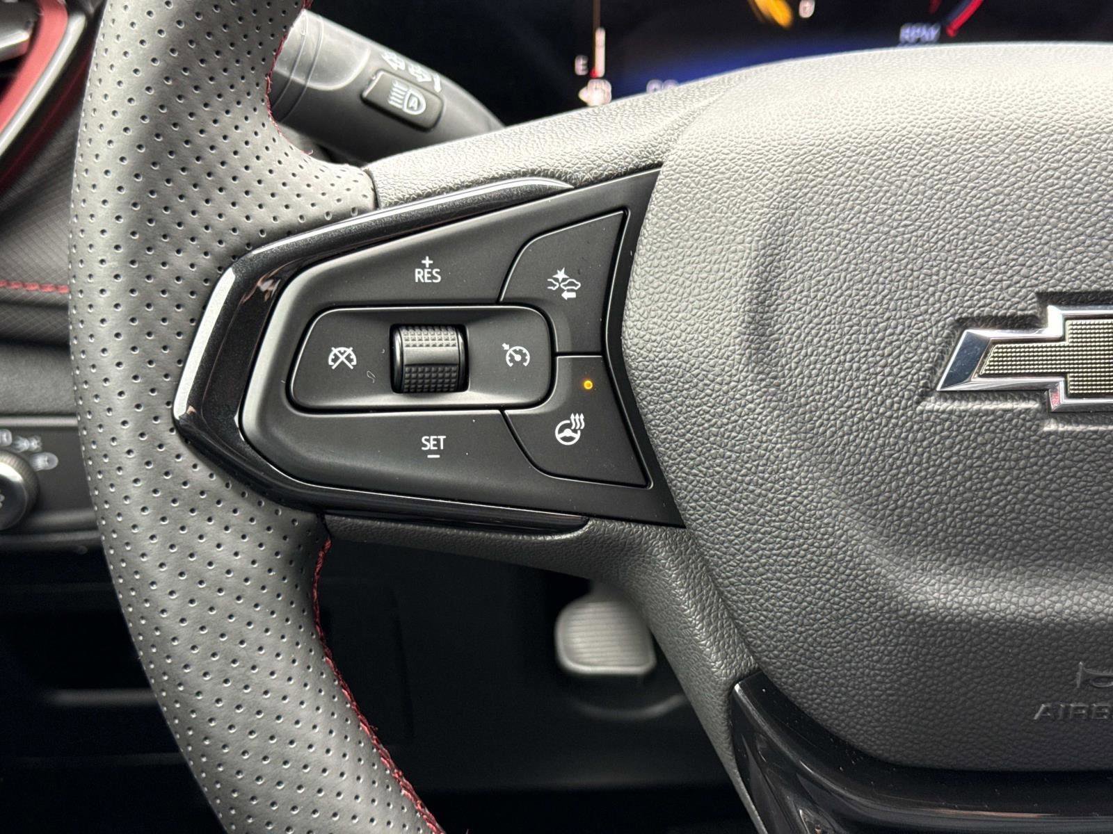 Used 2025 Chevrolet TrailBlazer RS w/ Driver Confidence Package image 9