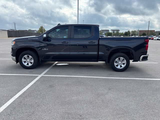 Used 2024 Chevrolet Silverado 1500 LT RWD image 2