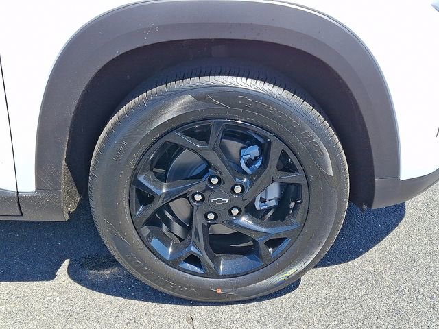 New 2026 Chevrolet Trax LT w/ Driver Confidence Package FWD image 6