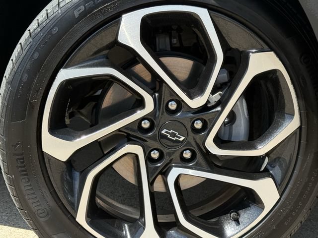 Certified 2024 Chevrolet Trax RS w/ Sunroof Package FWD image 11