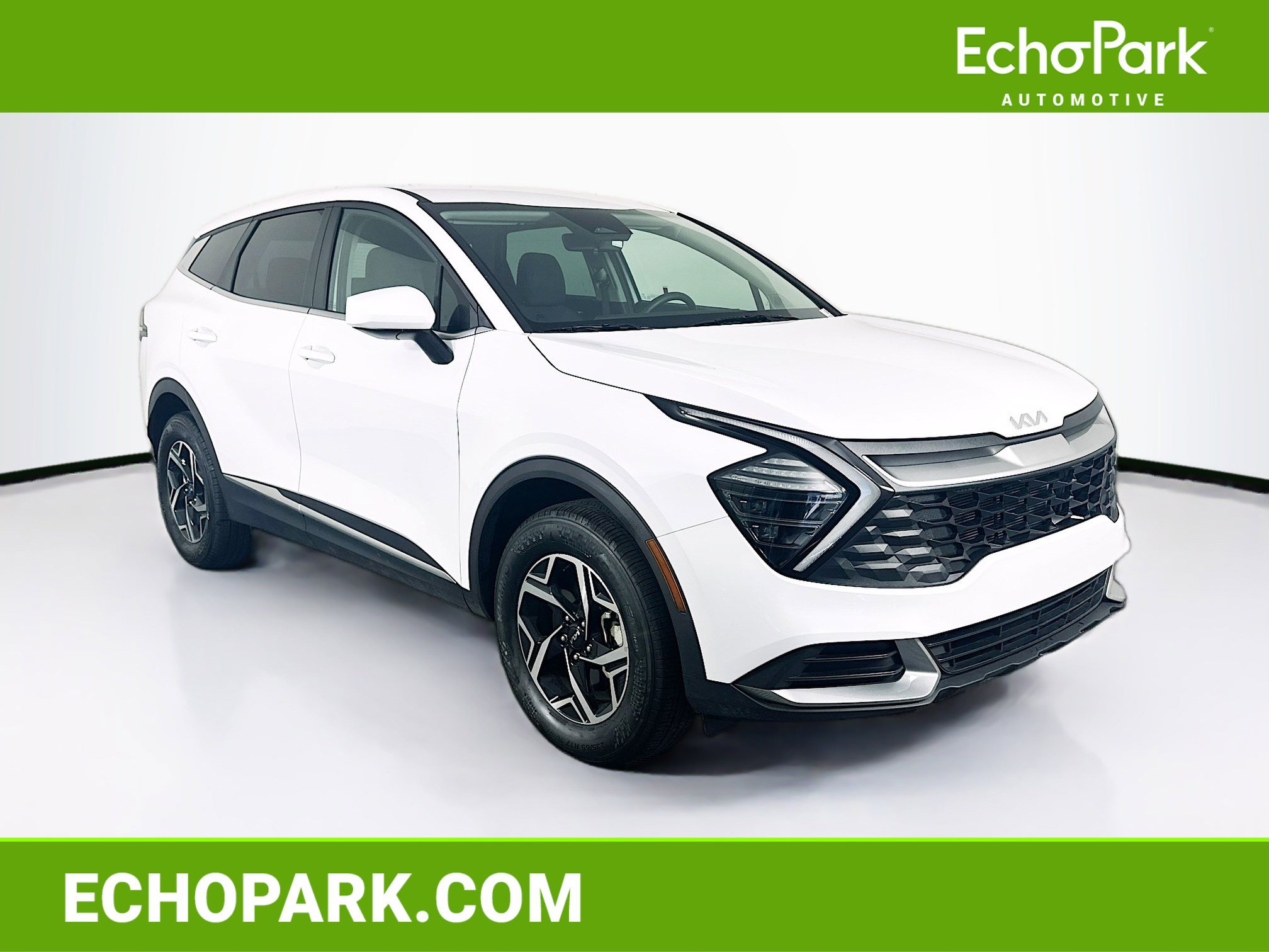 Used 2025 Kia Sportage LX image 1