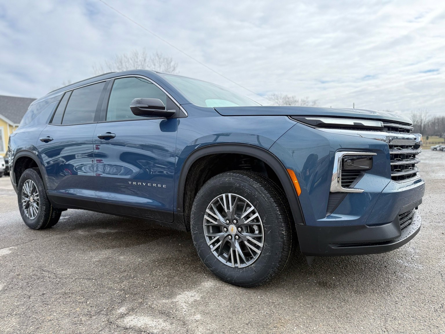 New 2026 Chevrolet Traverse LT image 10