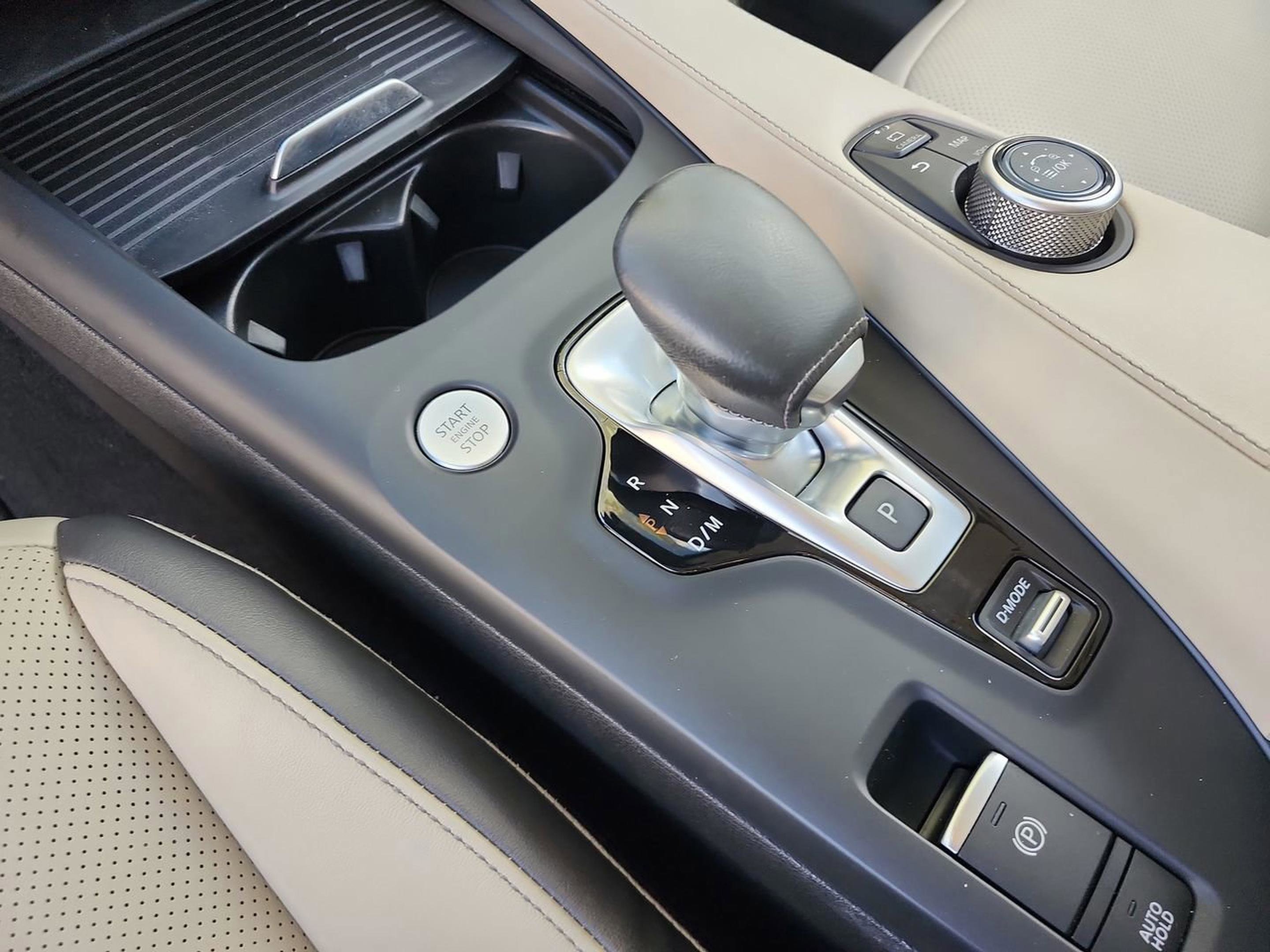 Used 2021 INFINITI QX50 Essential w/ Convenience Package image 15