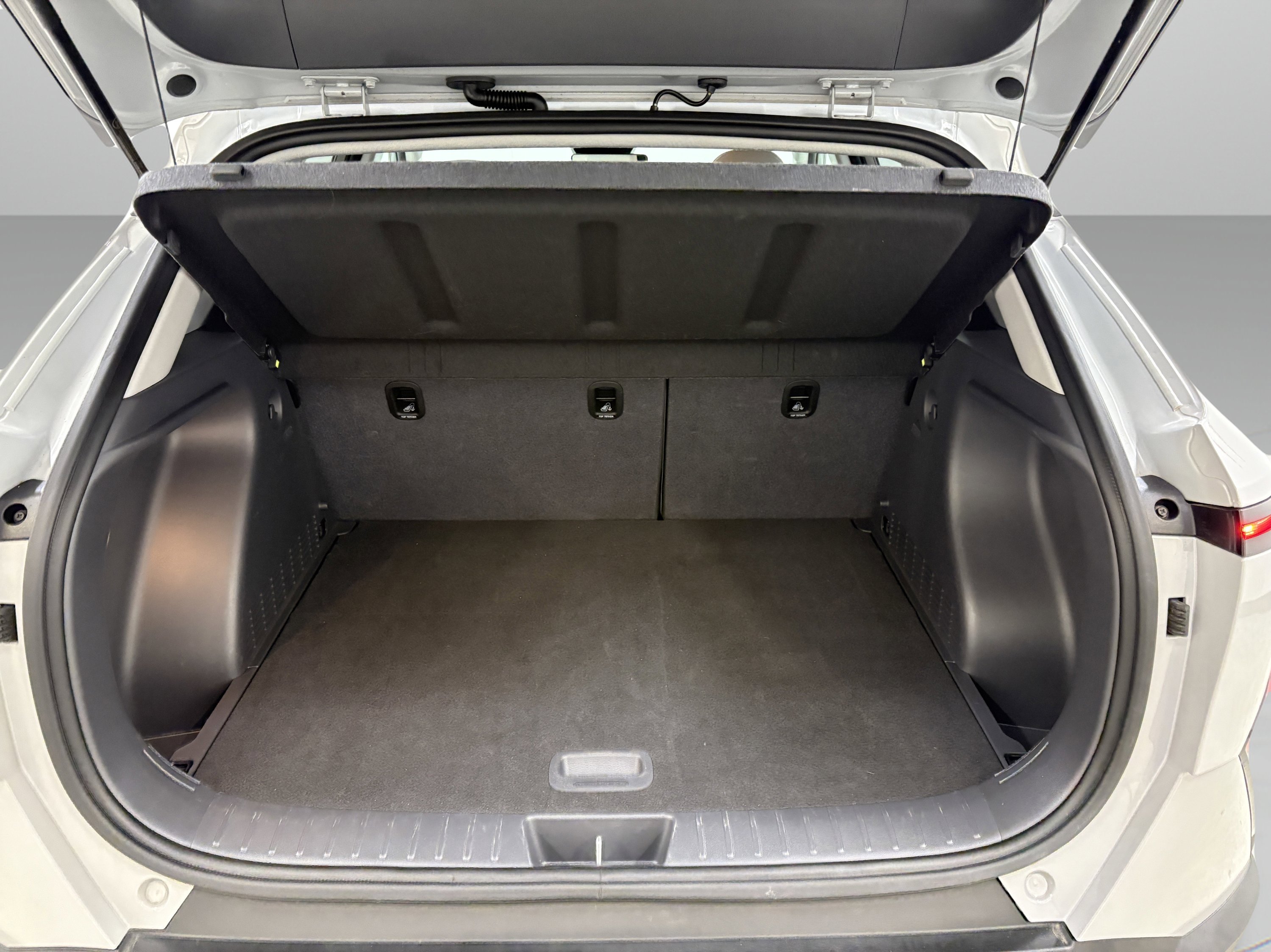 Used 2025 Hyundai Kona SEL image 9