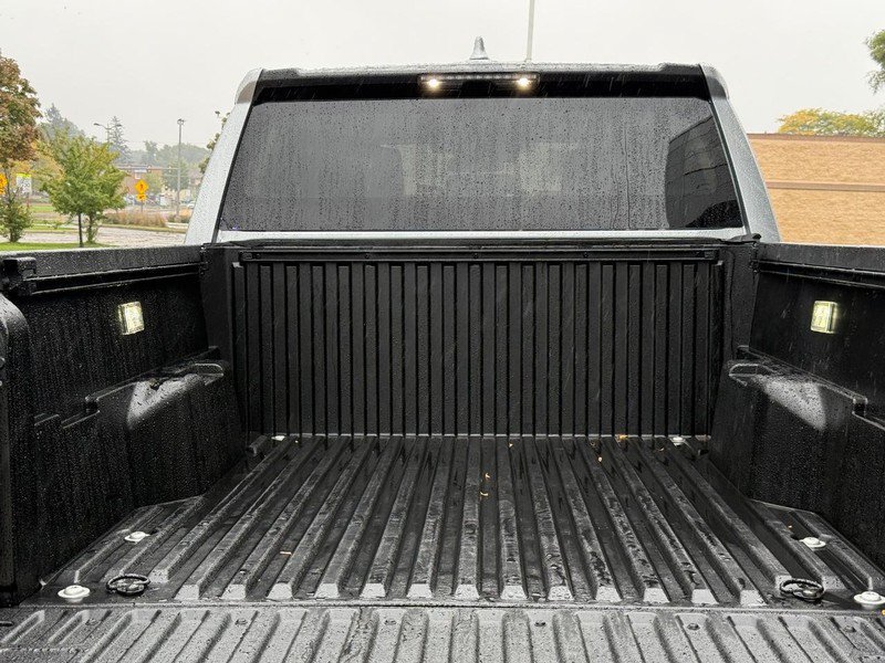 Used 2025 Toyota Tacoma SR AWD/4WD image 9