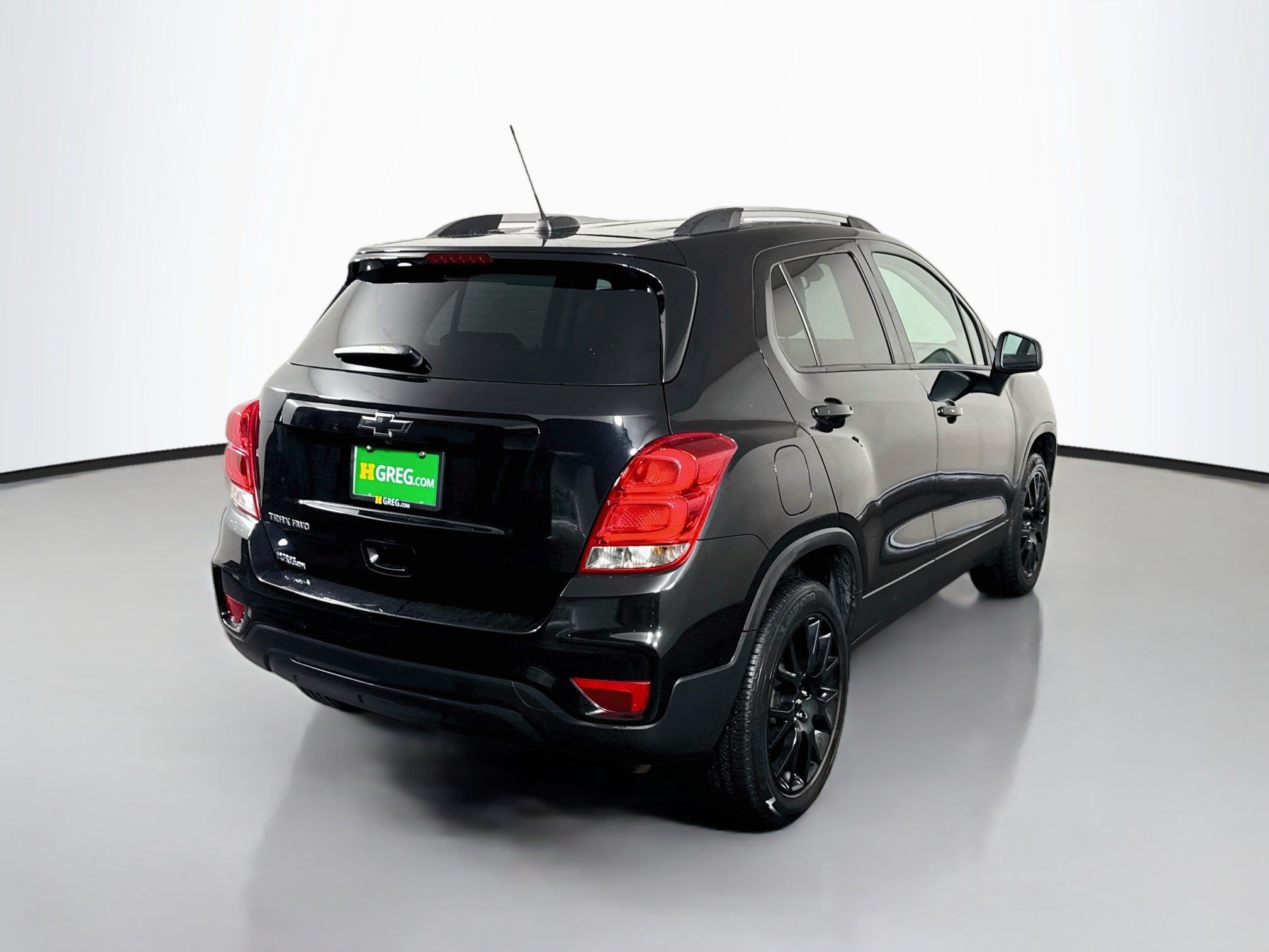 Used 2022 Chevrolet Trax LT w/ Midnight Edition AWD/4WD image 10