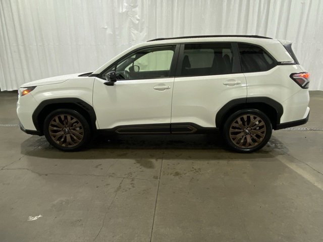 Used 2025 Subaru Forester Sport image 7