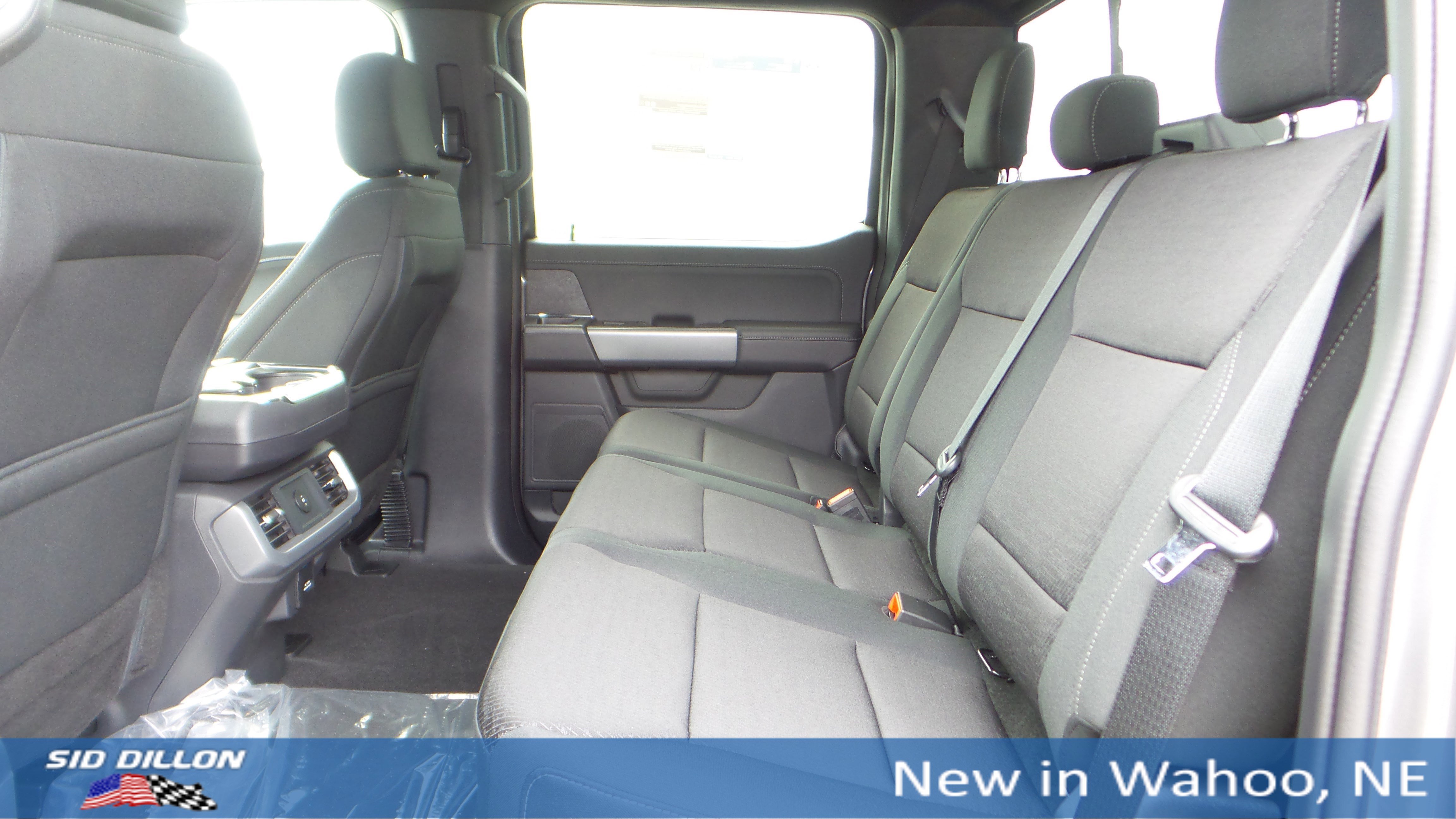 New 2025 Ford F150 XLT w/ Equipment Group 302A MID image 19