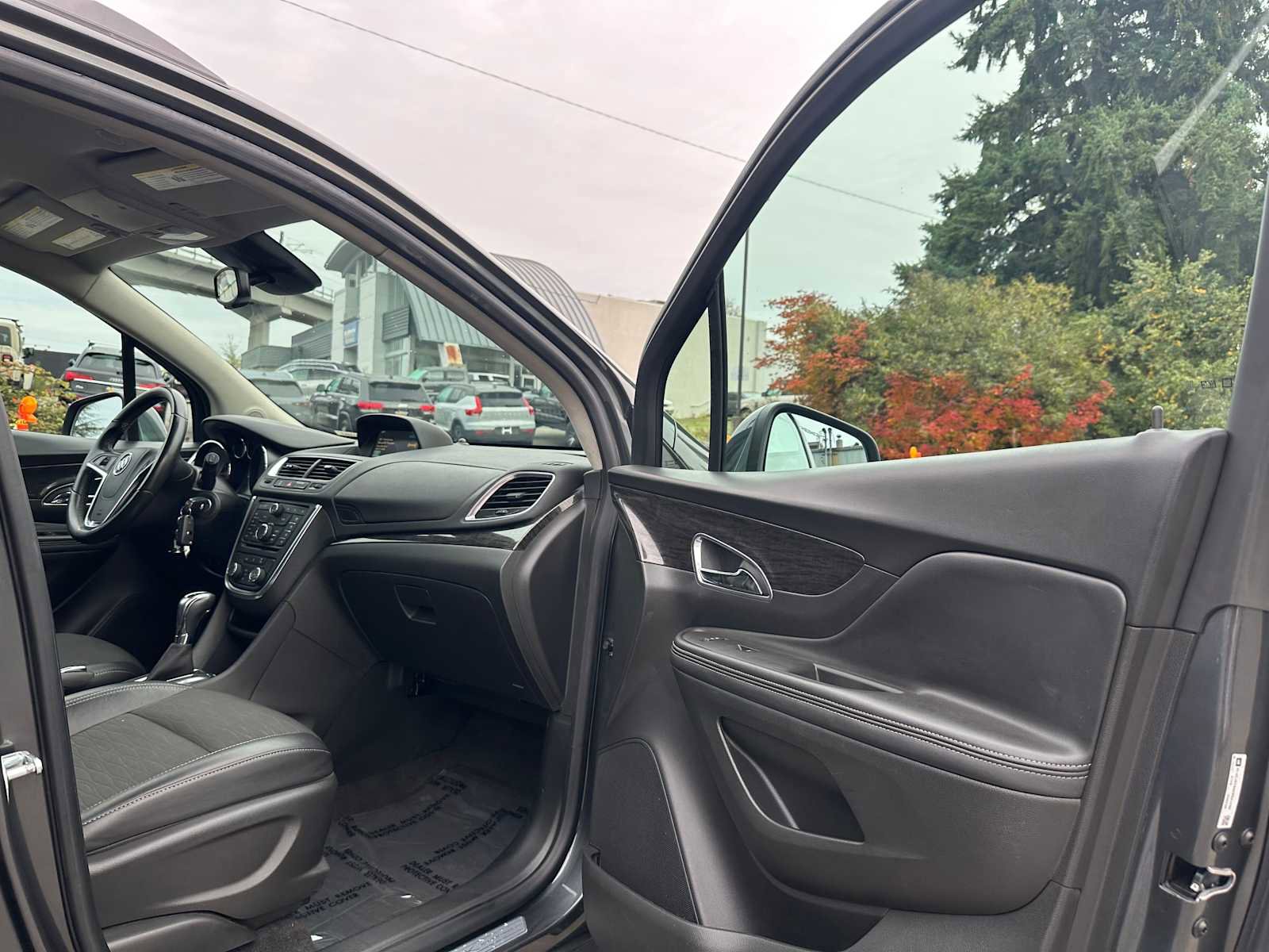 Used 2016 Buick Encore FWD image 10