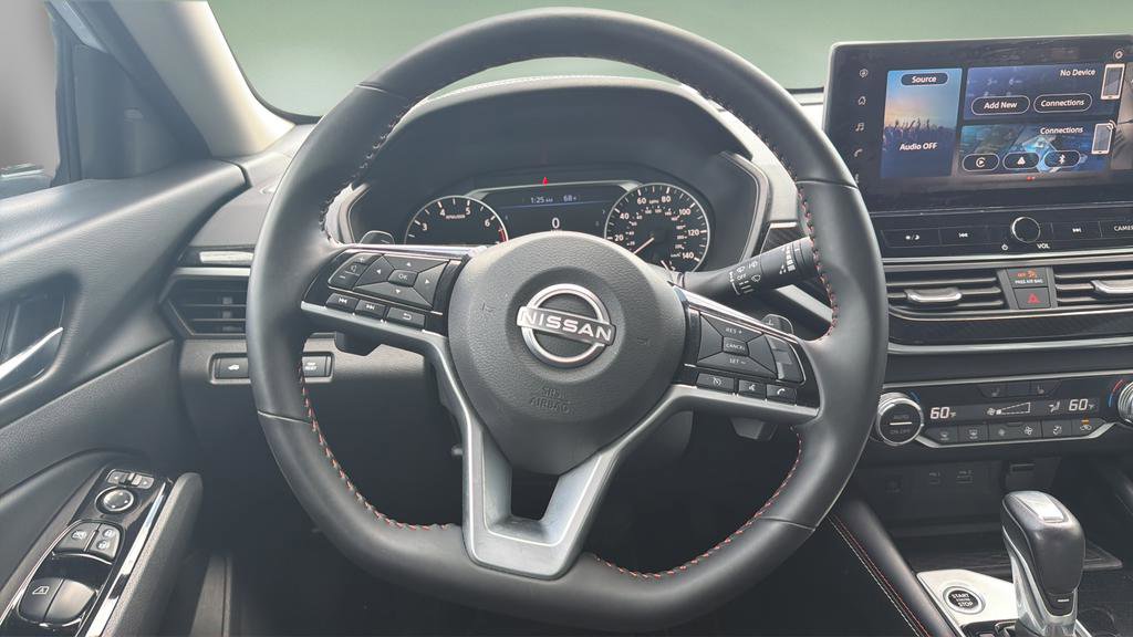 Certified 2025 Nissan Altima 2.5 SR w/ SR Premium Package image 9