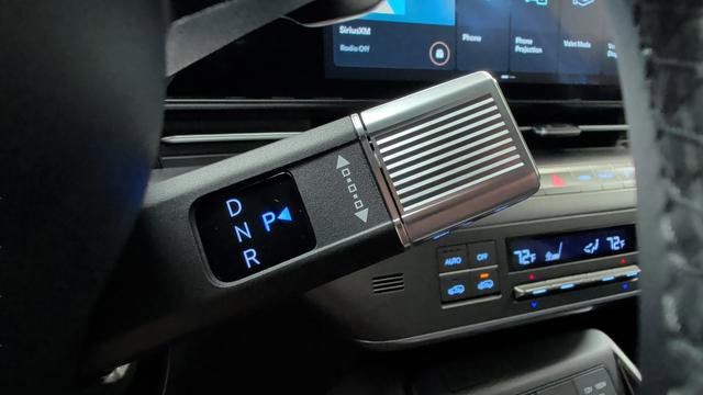 New 2026 Hyundai Kona SEL Premium AWD/4WD image 18
