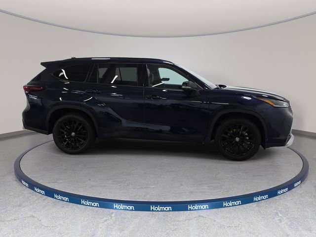 Certified 2025 Toyota Highlander XSE AWD/4WD image 4
