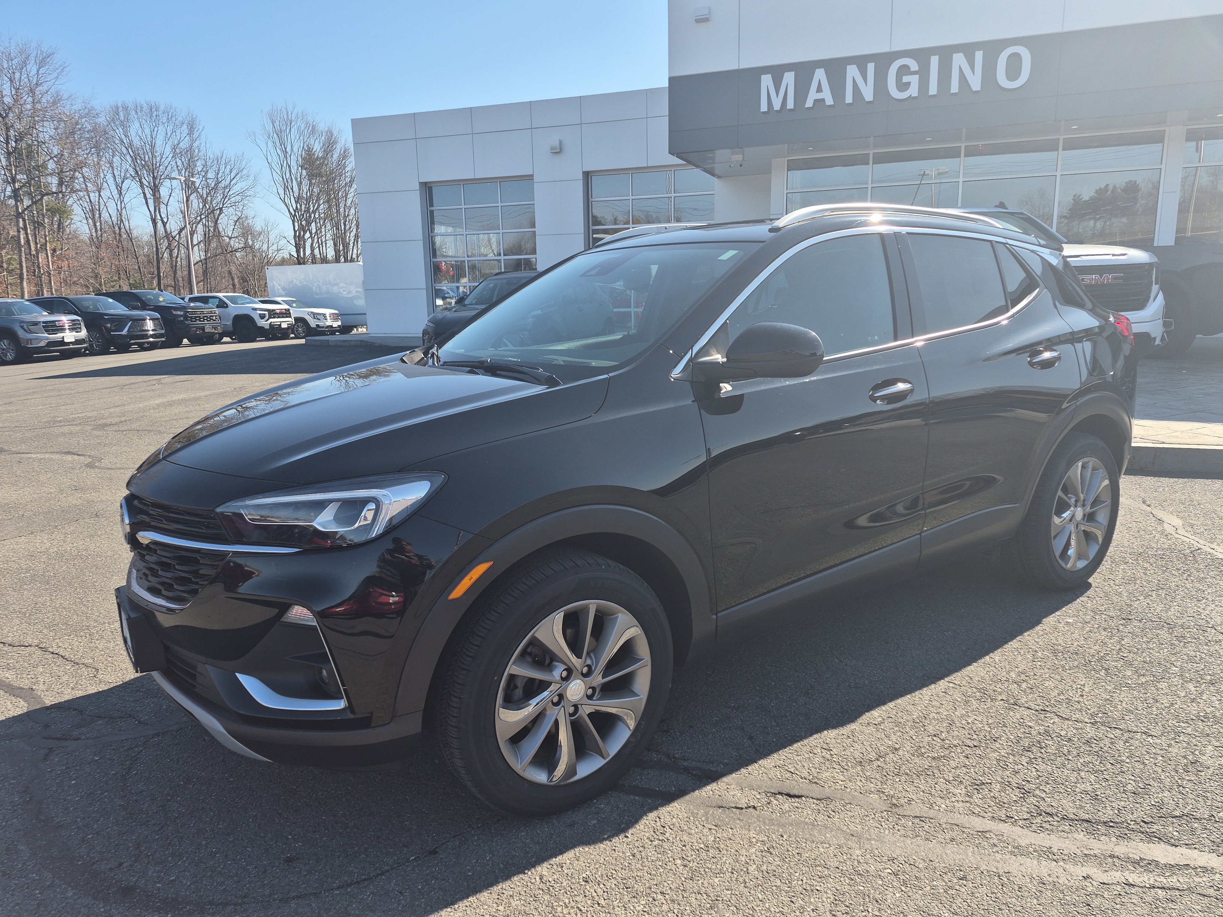 Used 2023 Buick Encore GX Essence w/ Experience Buick Package image 2
