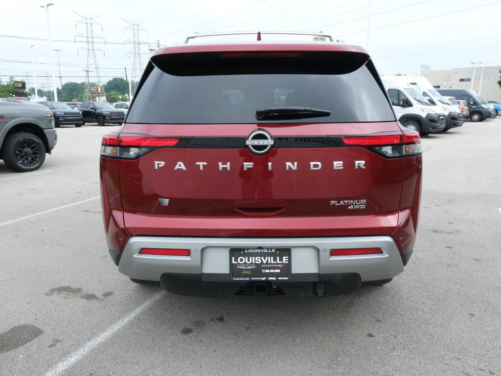 Used 2025 Nissan Pathfinder Platinum AWD/4WD image 8