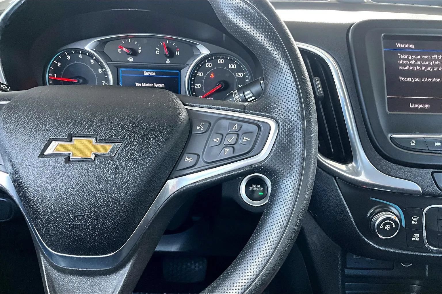 Used 2020 Chevrolet Equinox LT AWD/4WD image 11
