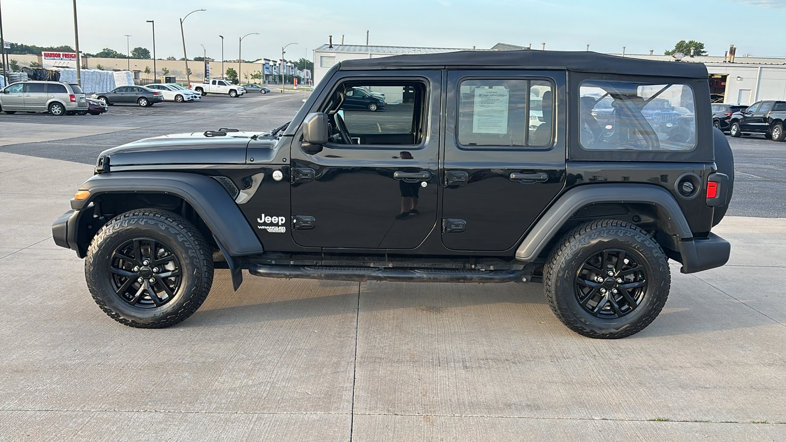 Used 2019 Jeep Wrangler Unlimited Sport image 6