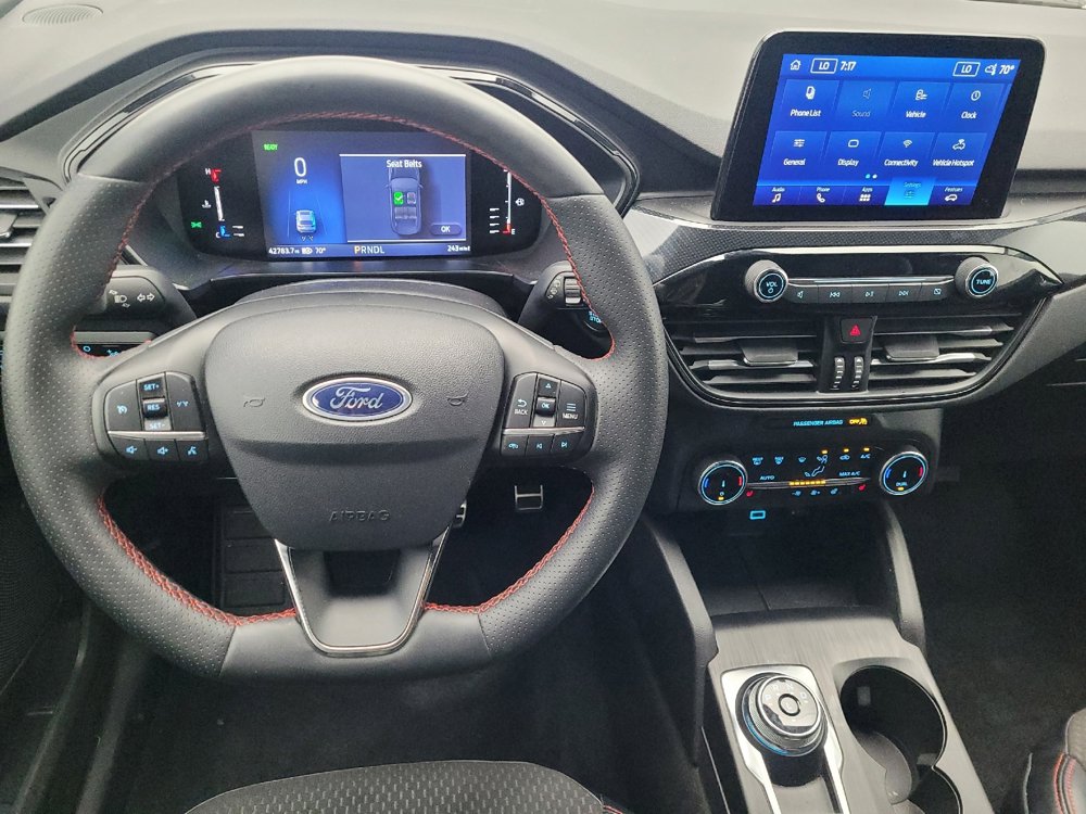 Used 2023 Ford Escape ST-Line Select image 22