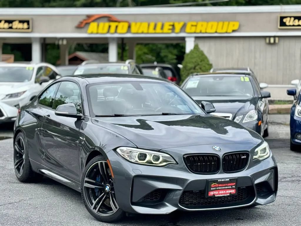 Used 2017 BMW M2 RWD image 1