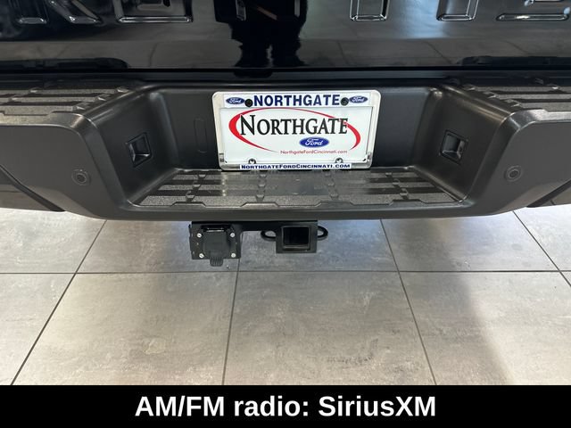 Used 2025 Nissan Frontier SV AWD/4WD image 7