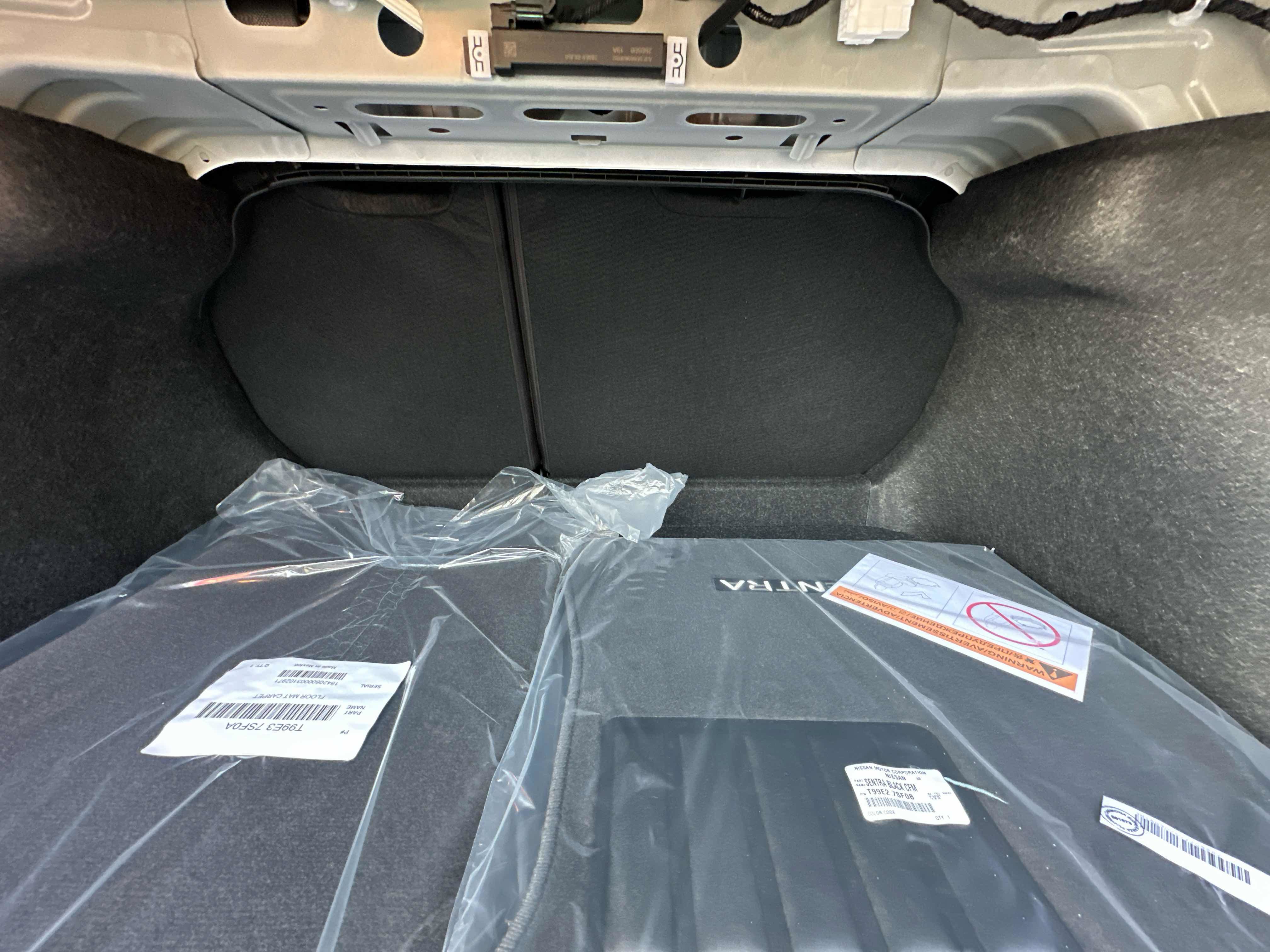 New 2027 Nissan Sentra SR w/ SR All Weather Package FWD image 16