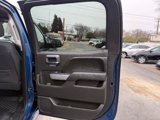 Used 2018 Chevrolet Silverado 1500 LT w/ All Star Edition image 4