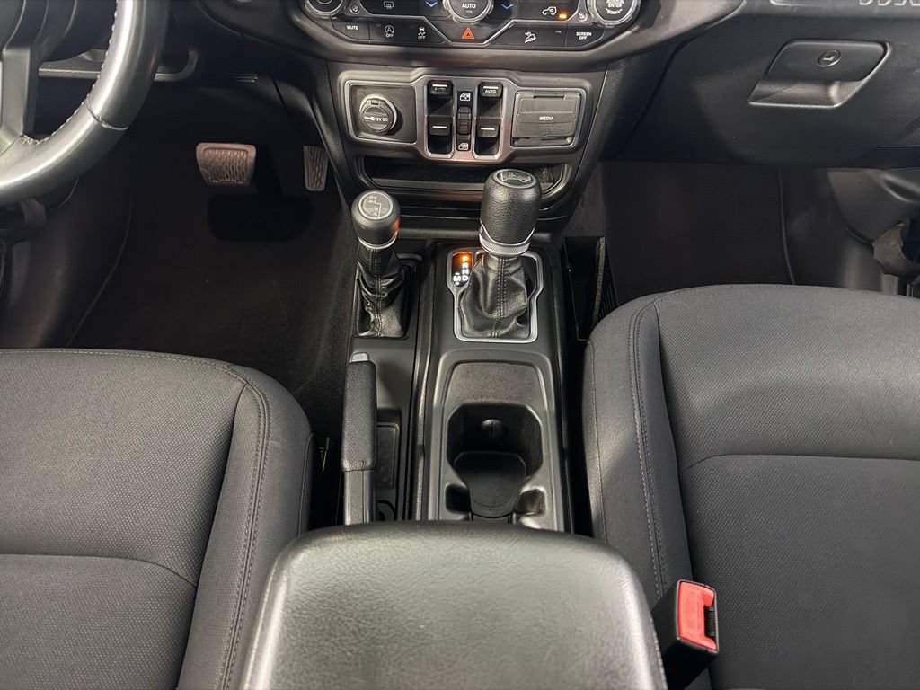 Used 2018 Jeep Wrangler Unlimited Sport S AWD/4WD image 16