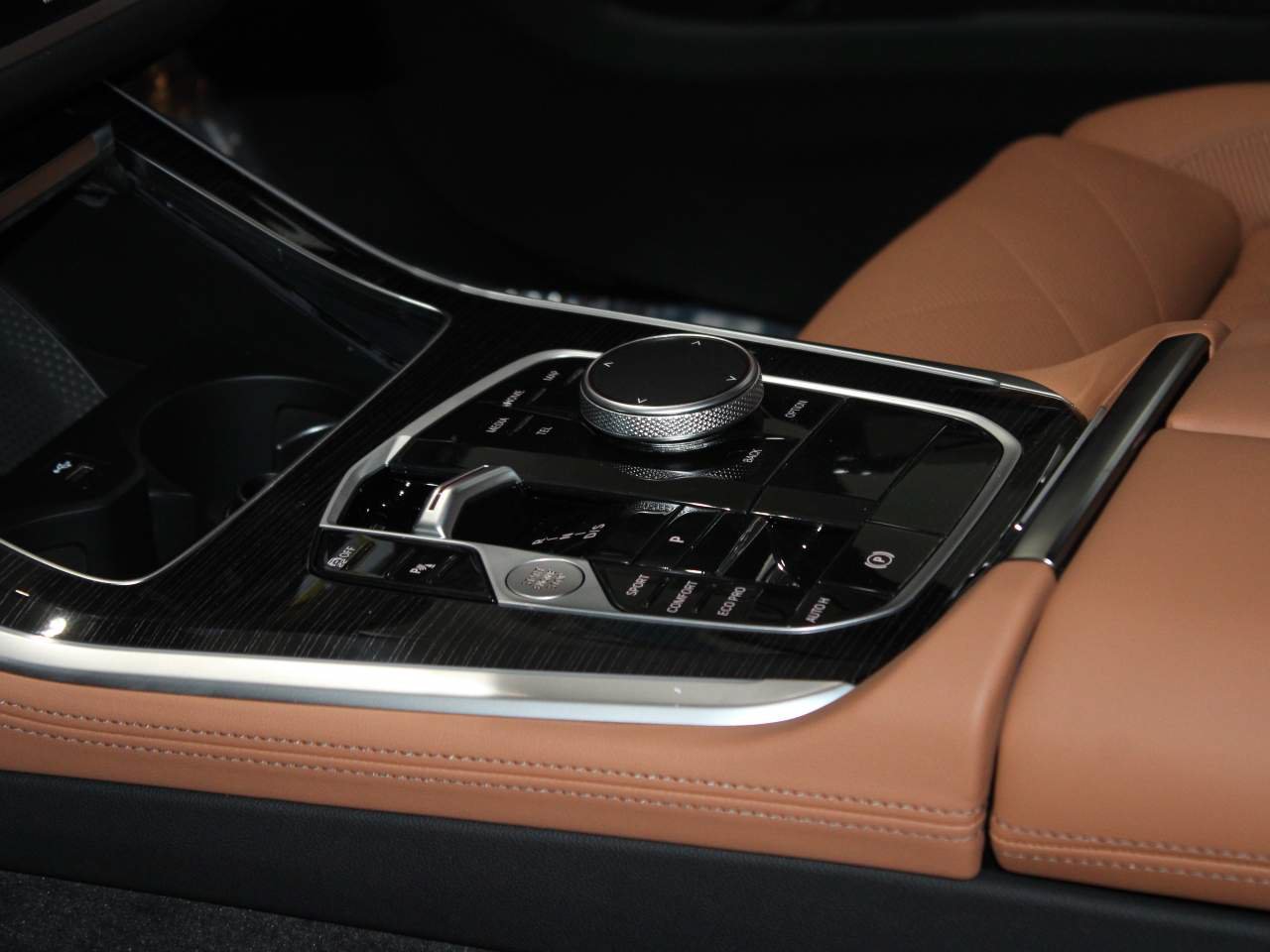 Used 2026 BMW X5 sDrive40i w/ M Sport Package RWD image 12