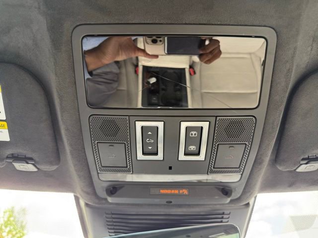 Certified 2022 Jaguar F-PACE SVR image 27