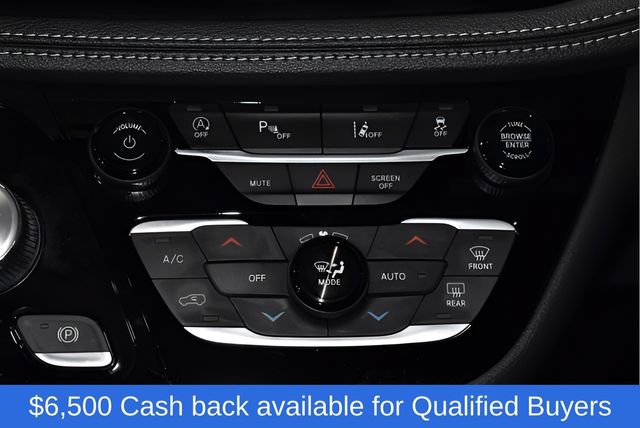 New 2026 Chrysler Pacifica Select AWD/4WD image 21