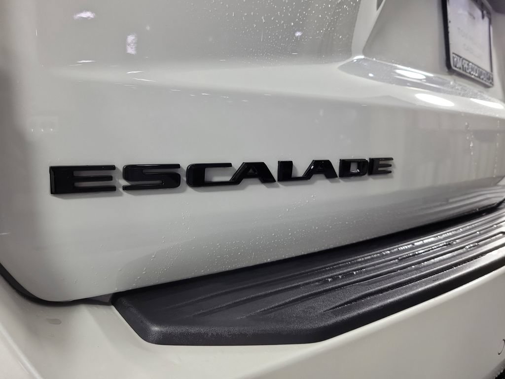 Used 2024 Cadillac Escalade ESV Sport Platinum w/ LPO, Floor Liner Package AWD/4WD image 6