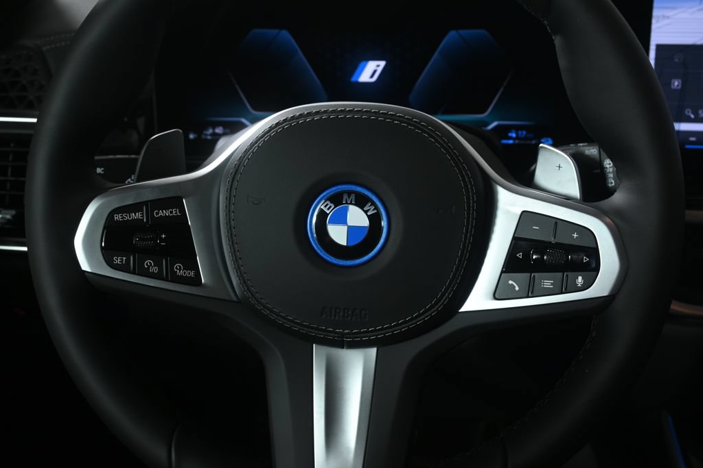 New 2026 BMW X5 xDrive50e w/ M Sport Package AWD/4WD image 19