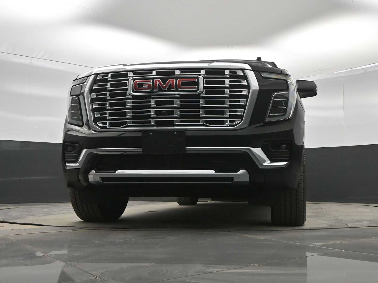 New 2026 GMC Yukon XL Denali w/ Denali Reserve Package image 30