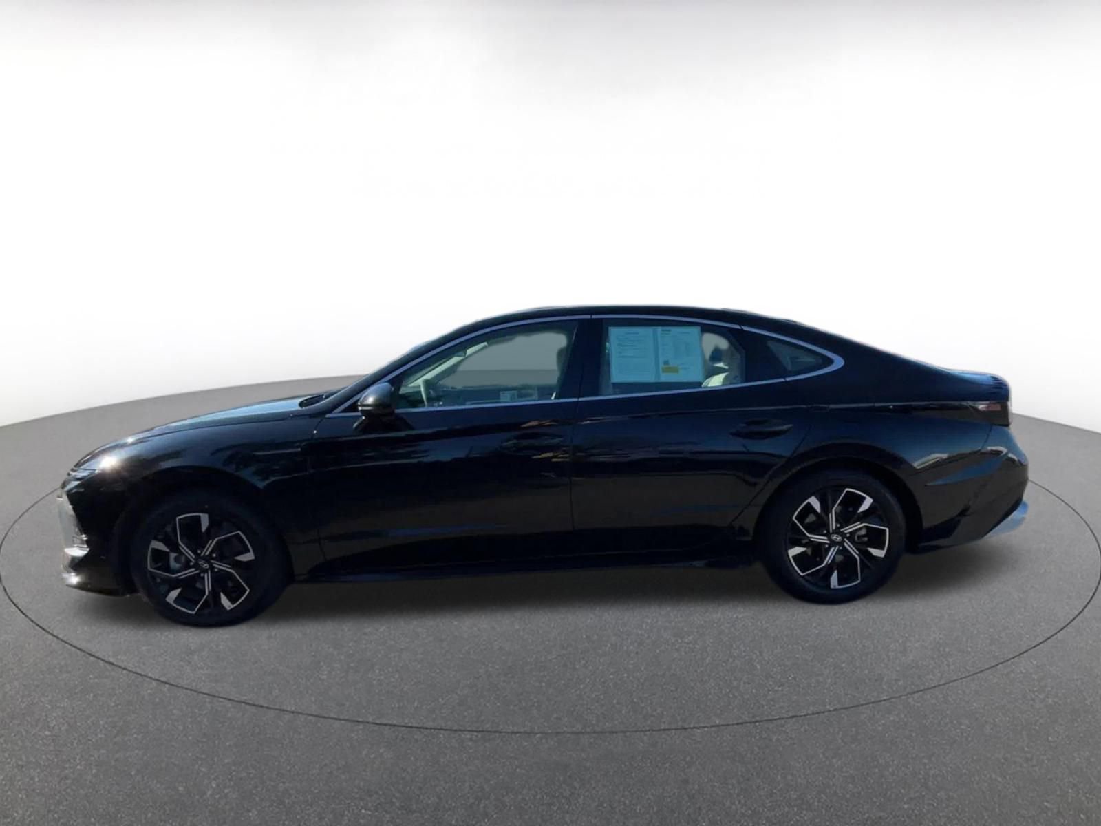 Used 2025 Hyundai Sonata SEL image 9