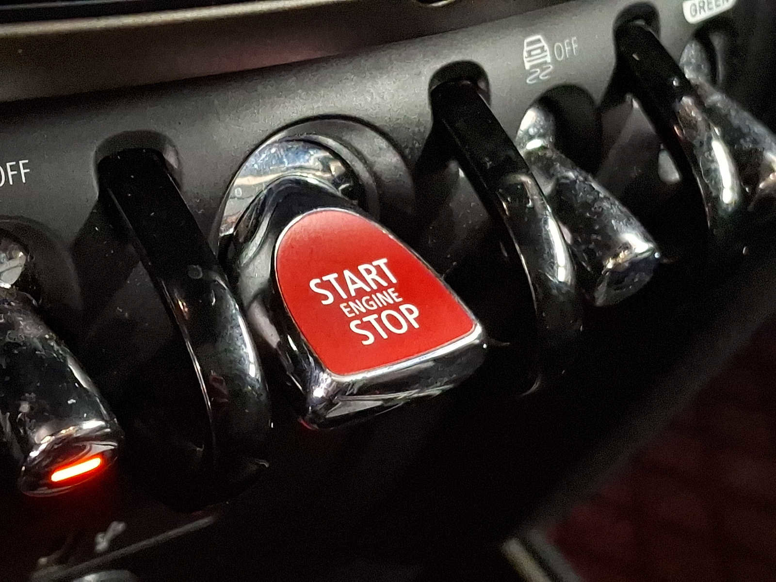 Certified 2024 MINI Cooper Countryman S image 18