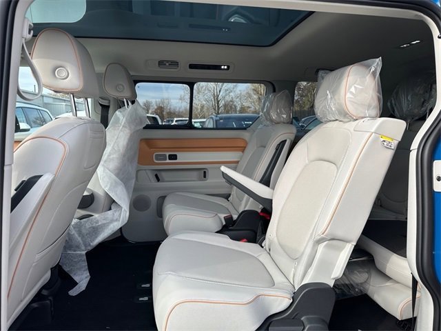 New 2025 Volkswagen ID. Buzz 1st Edition image 6