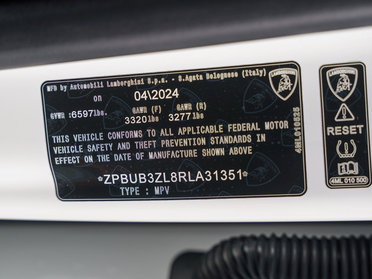 Used 2024 Lamborghini Urus S image 38