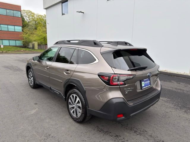 Used 2024 Subaru Outback Premium AWD/4WD image 8