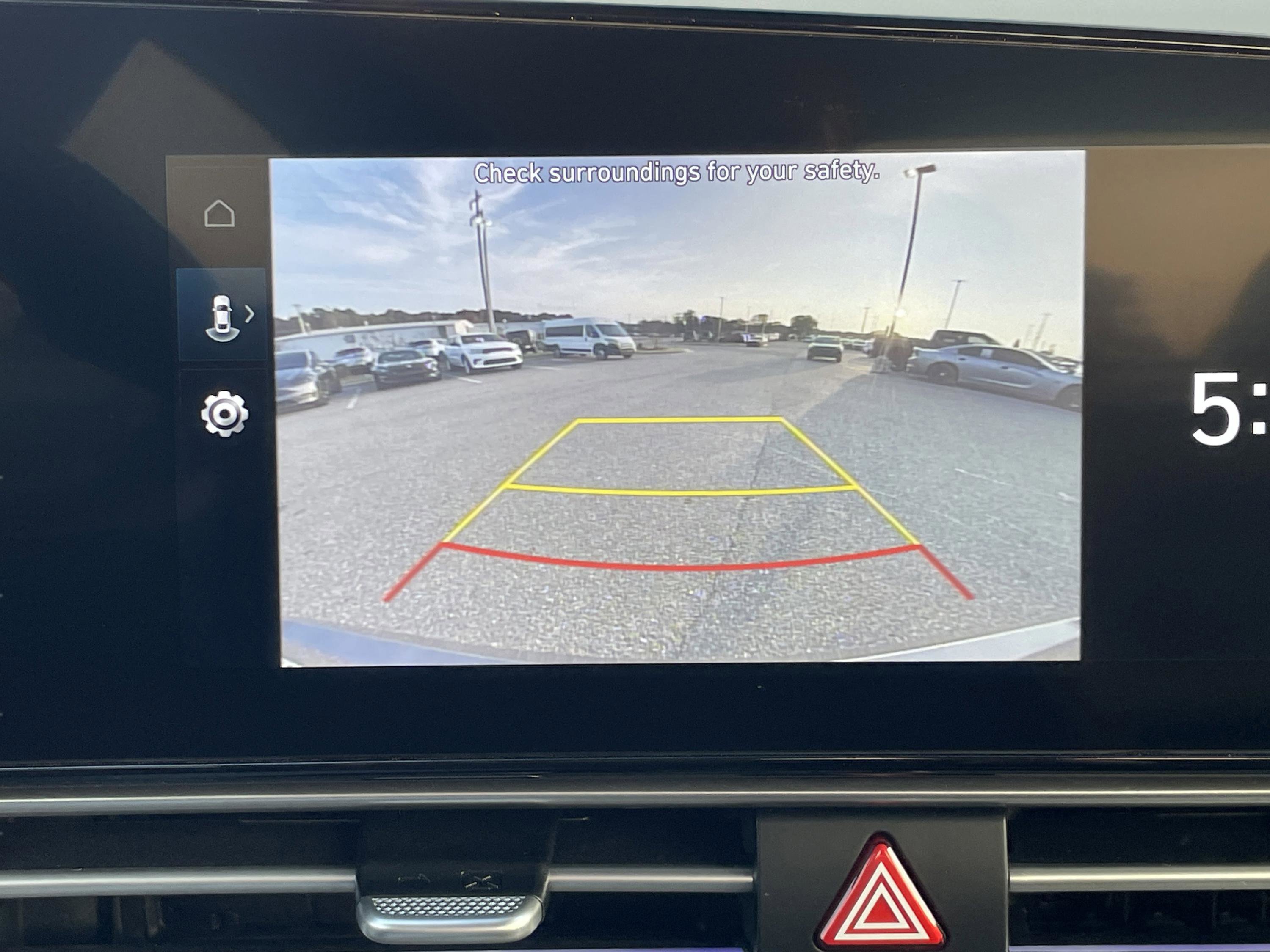 Used 2025 Hyundai Elantra SEL image 19