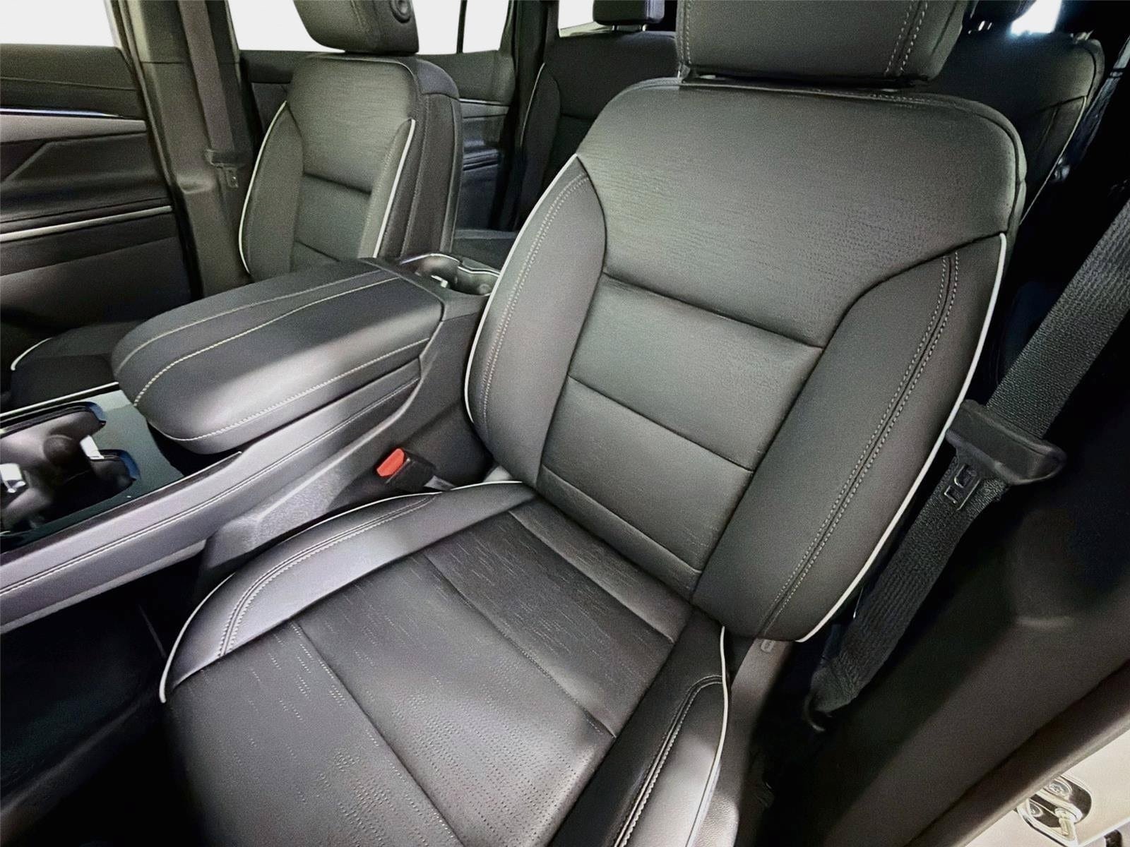 New 2026 Buick Enclave Sport Touring FWD image 11